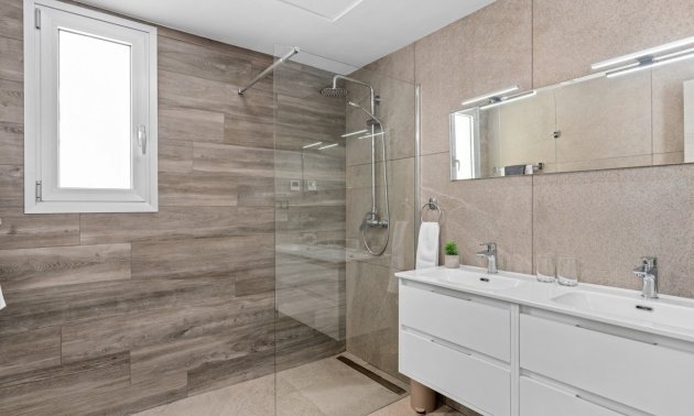 Resale - Villa -
Guardamar del Segura - El Raso