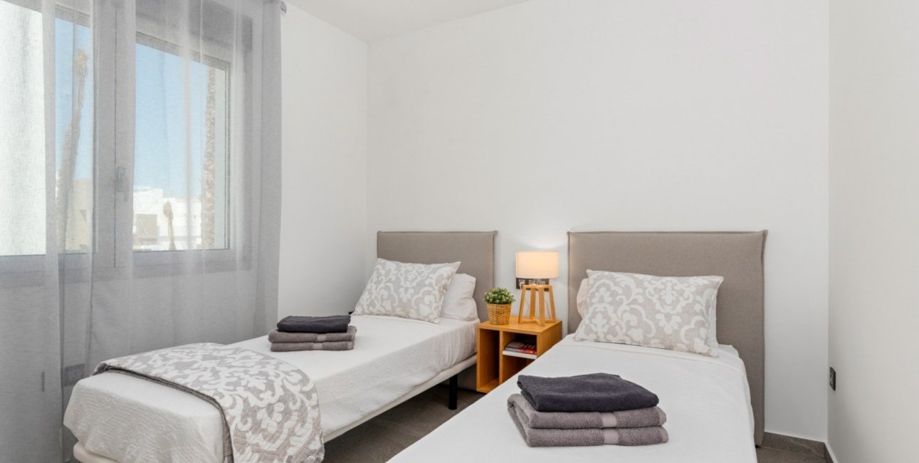 Resale - Villa -
Guardamar del Segura - El Raso