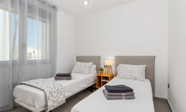 Resale - Villa -
Guardamar del Segura - El Raso