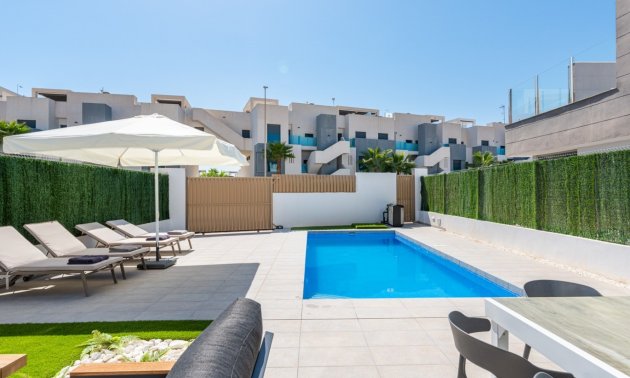 Resale - Villa -
Guardamar del Segura - El Raso