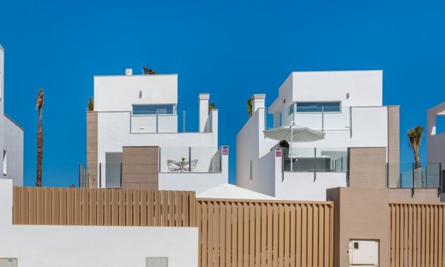 Resale - Villa -
Guardamar del Segura - El Raso