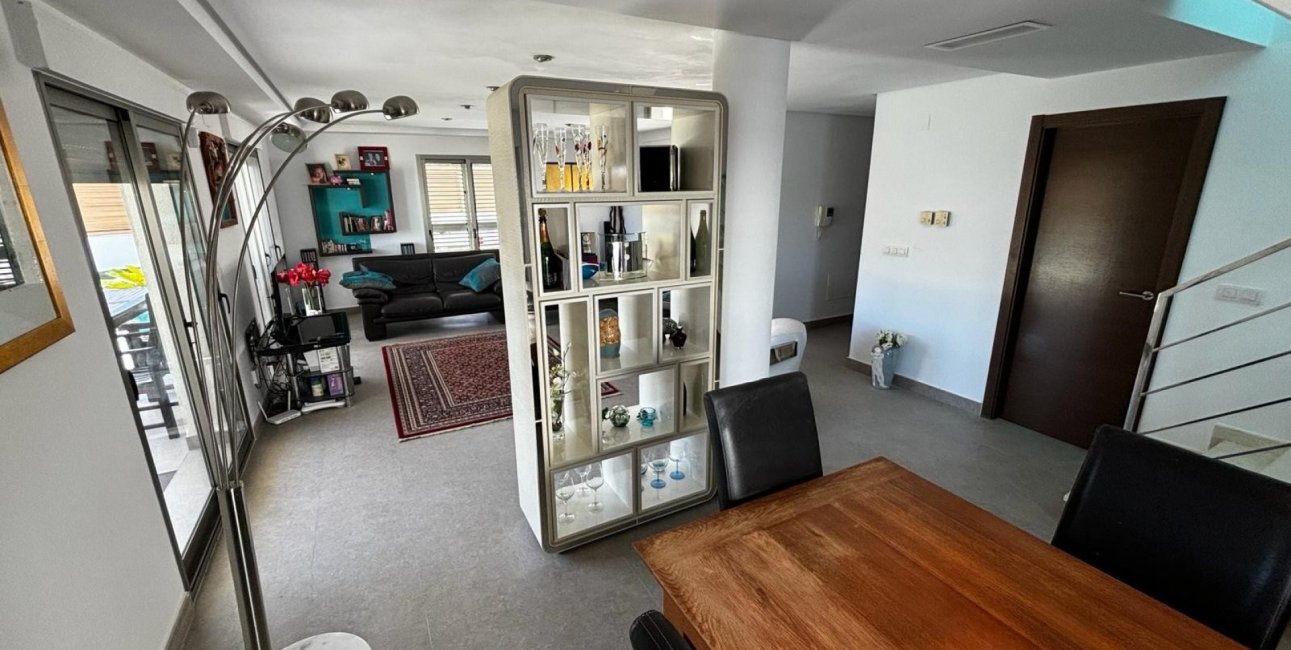 Resale - Villa -
Cox - Cox - Country