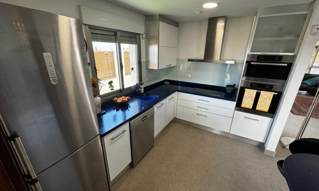 Resale - Villa -
Cox - Cox - Country