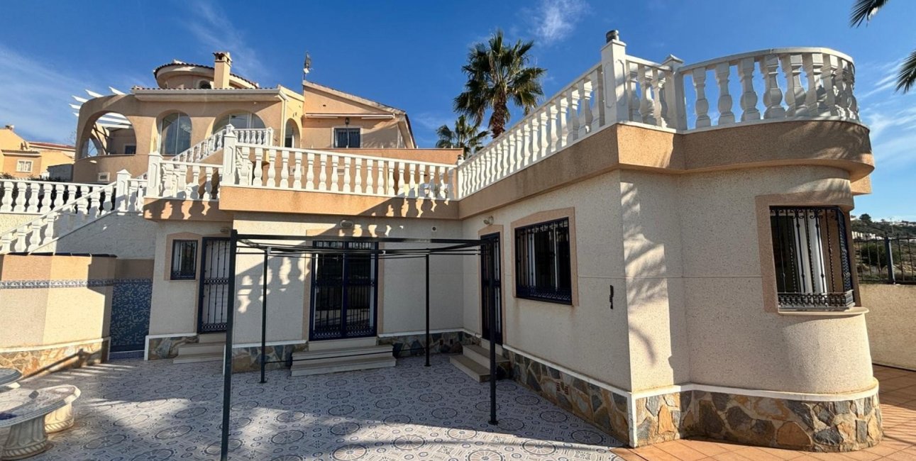 Resale - Villa -
Ciudad Quesada - La Marquesa