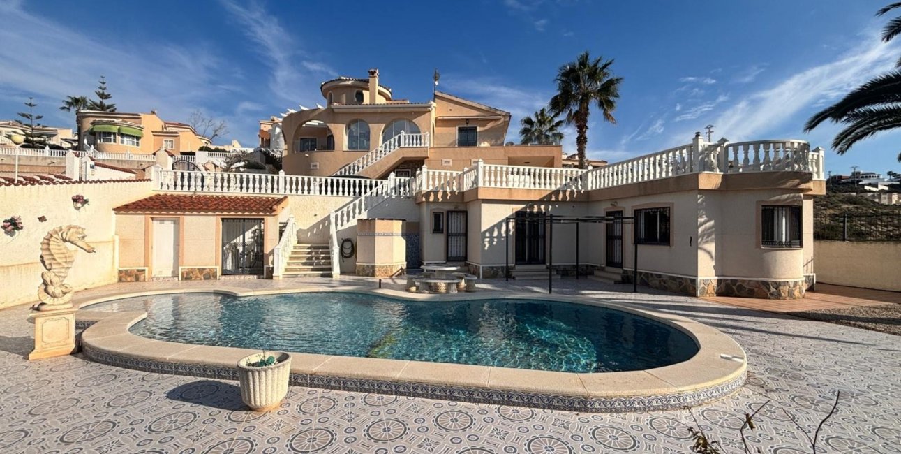 Resale - Villa -
Ciudad Quesada - La Marquesa
