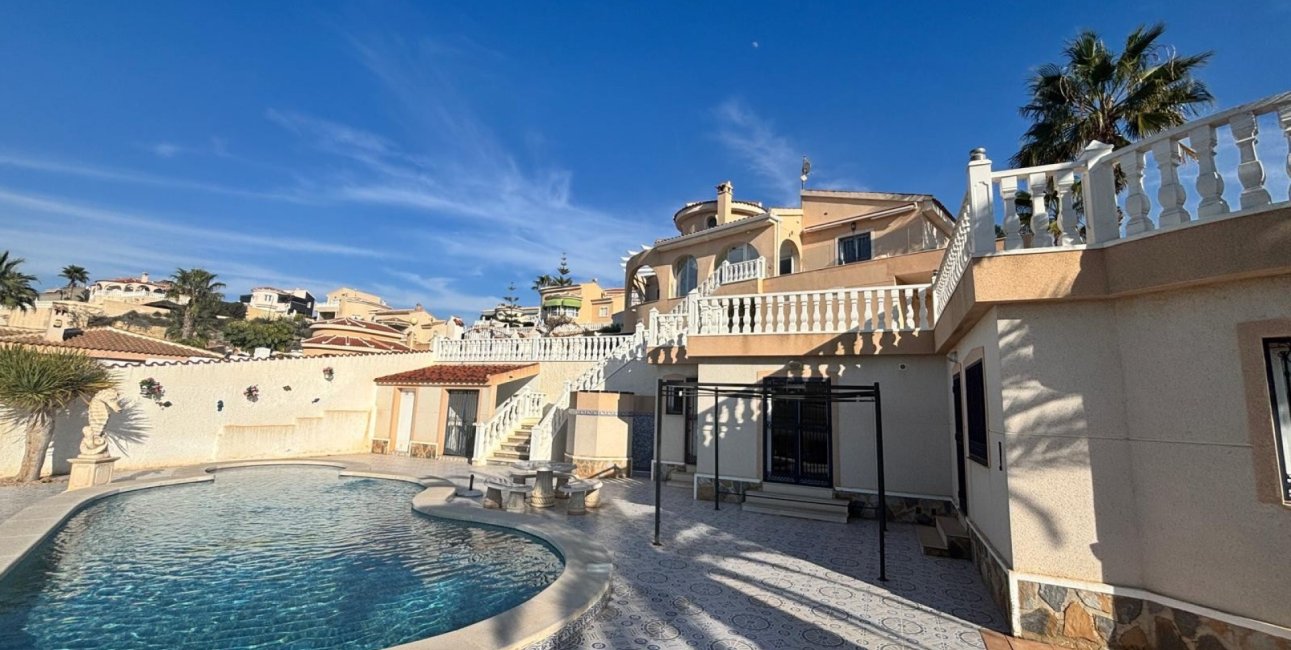 Resale - Villa -
Ciudad Quesada - La Marquesa