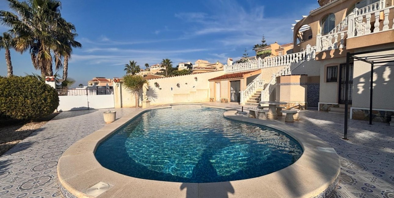 Resale - Villa -
Ciudad Quesada - La Marquesa