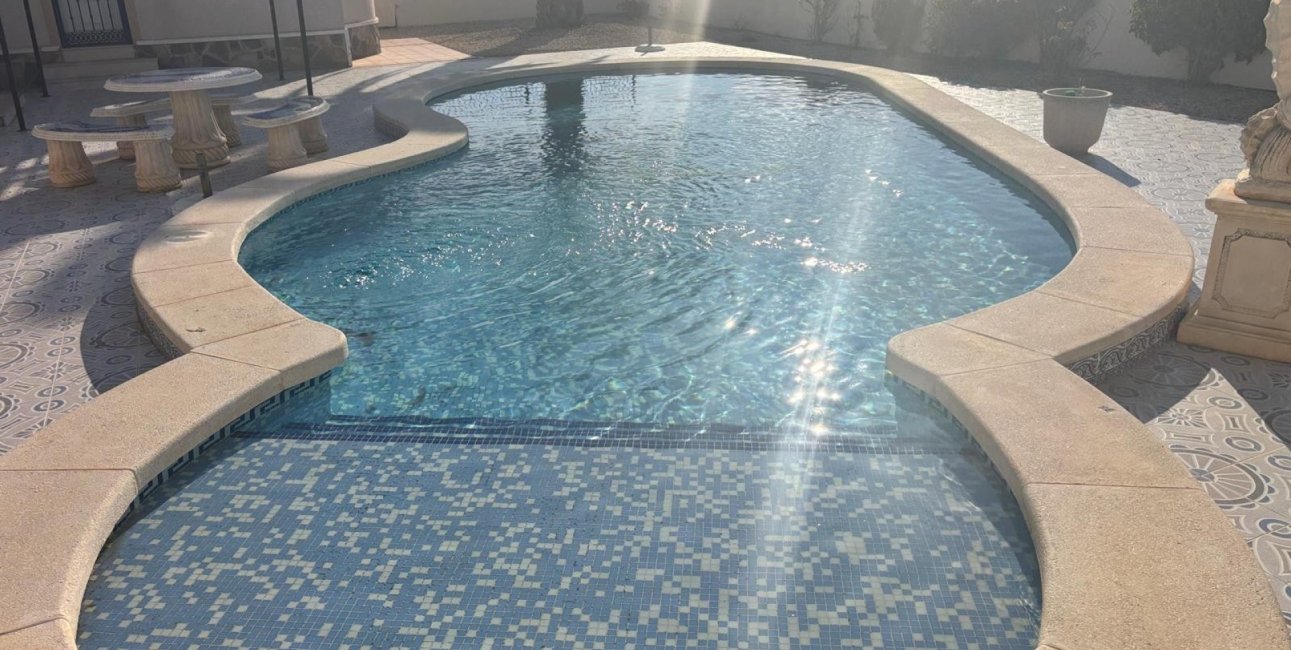 Resale - Villa -
Ciudad Quesada - La Marquesa