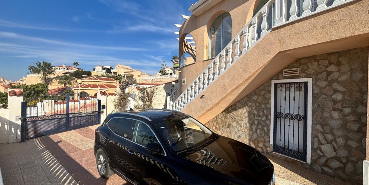 Resale - Villa -
Ciudad Quesada - La Marquesa