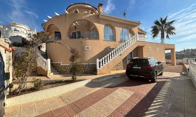 Resale - Villa -
Ciudad Quesada - La Marquesa
