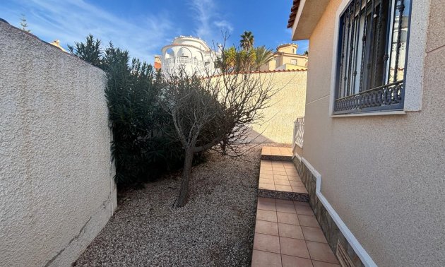 Resale - Villa -
Ciudad Quesada - La Marquesa