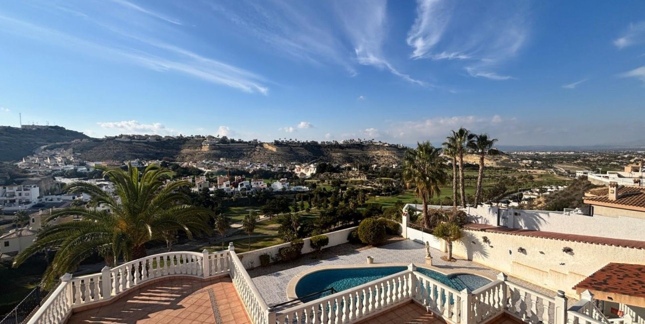 Resale - Villa -
Ciudad Quesada - La Marquesa