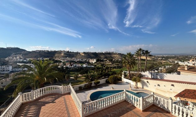 Resale - Villa -
Ciudad Quesada - La Marquesa