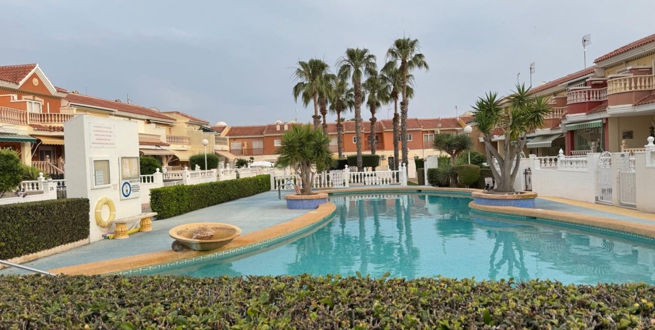 Resale - Townhouse -
Ciudad Quesada - Doña Pepa