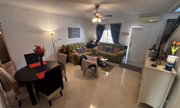 Resale - Townhouse -
Ciudad Quesada - Doña Pepa