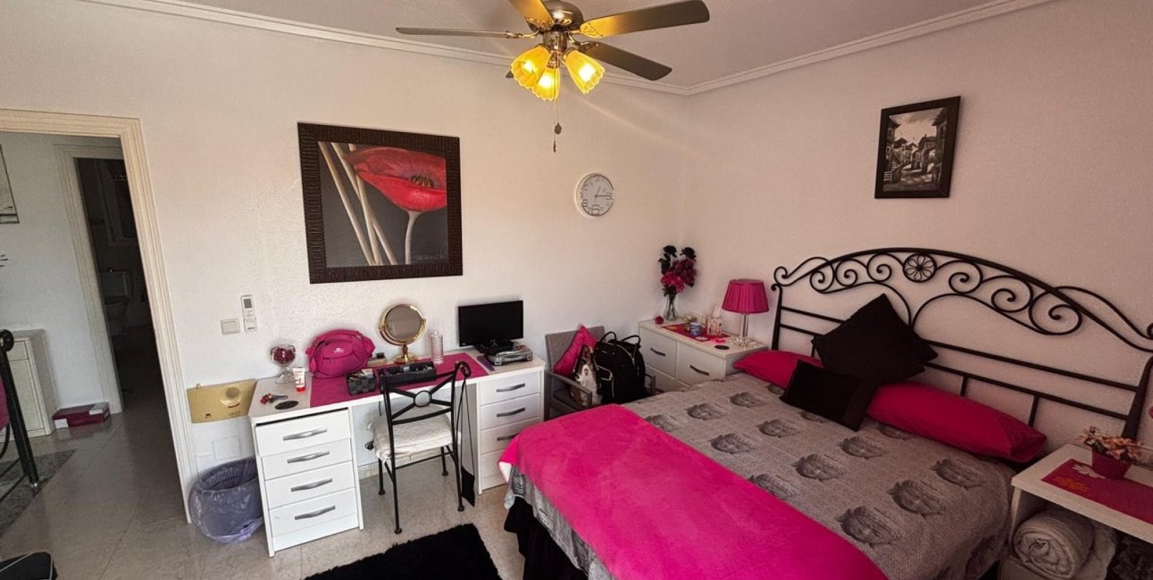 Resale - Townhouse -
Ciudad Quesada - Doña Pepa