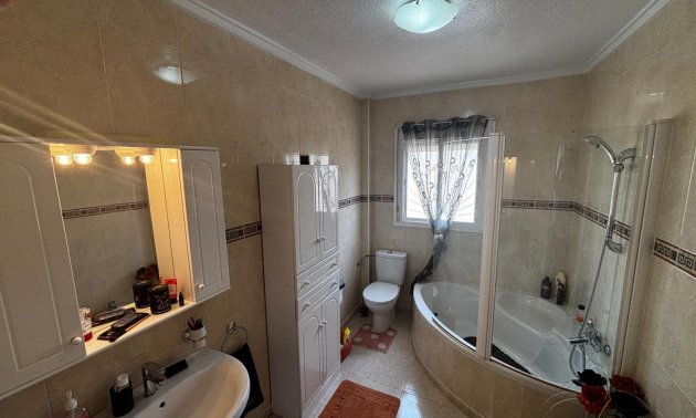 Resale - Townhouse -
Ciudad Quesada - Doña Pepa