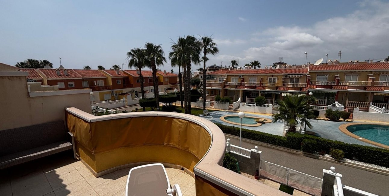 Resale - Townhouse -
Ciudad Quesada - Doña Pepa