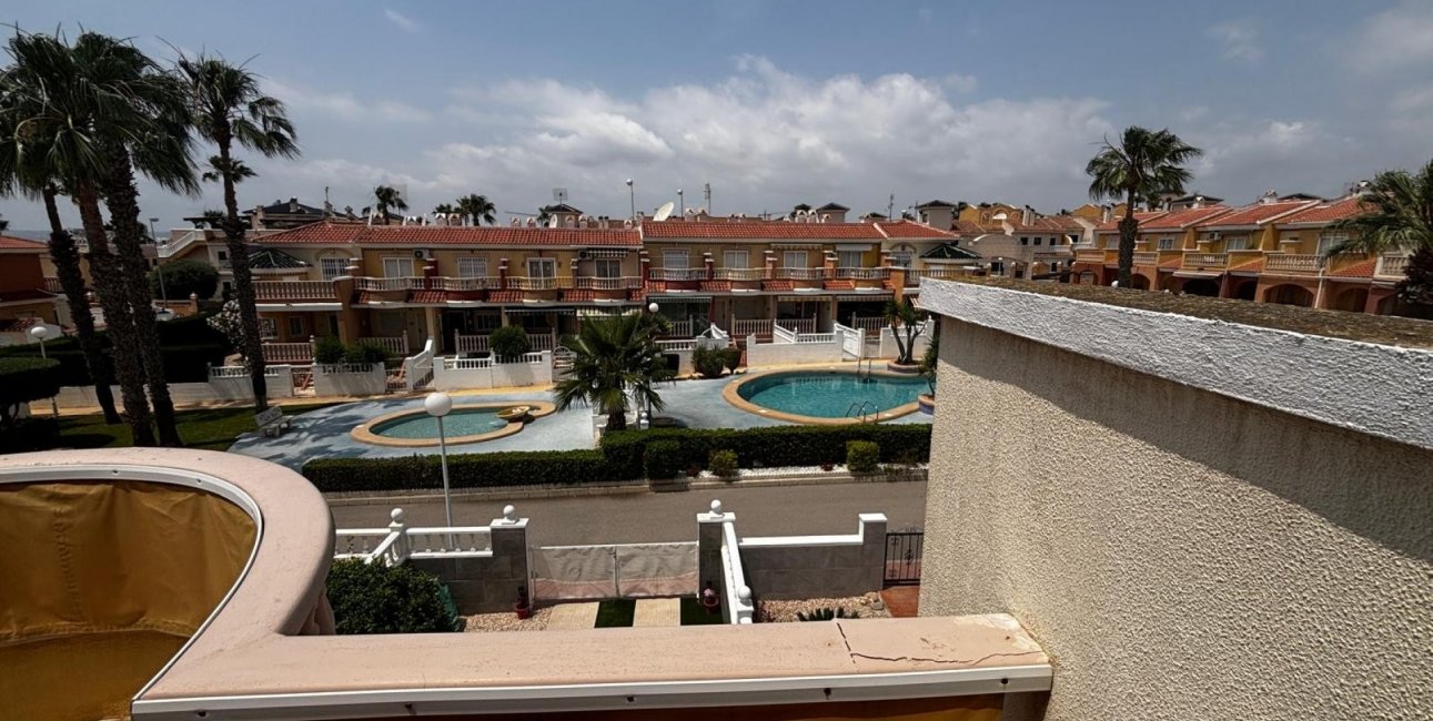 Resale - Townhouse -
Ciudad Quesada - Doña Pepa