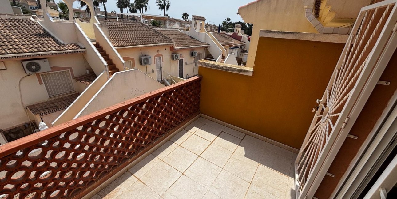 Resale - Townhouse -
Ciudad Quesada - Doña Pepa