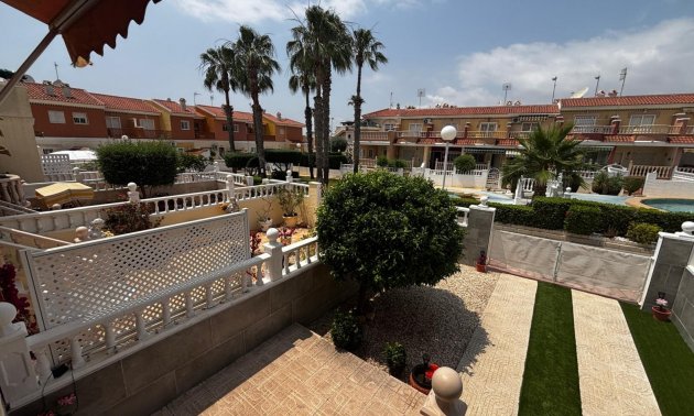 Resale - Townhouse -
Ciudad Quesada - Doña Pepa