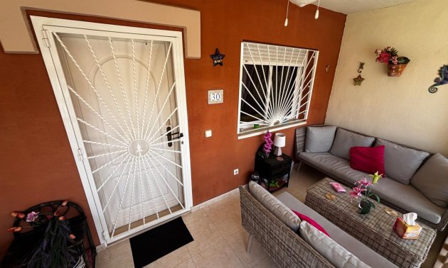 Resale - Townhouse -
Ciudad Quesada - Doña Pepa