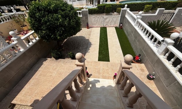 Resale - Townhouse -
Ciudad Quesada - Doña Pepa