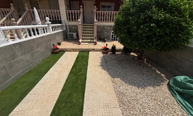 Resale - Townhouse -
Ciudad Quesada - Doña Pepa