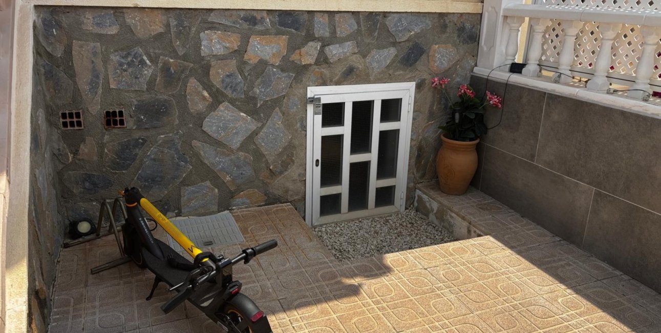 Resale - Townhouse -
Ciudad Quesada - Doña Pepa