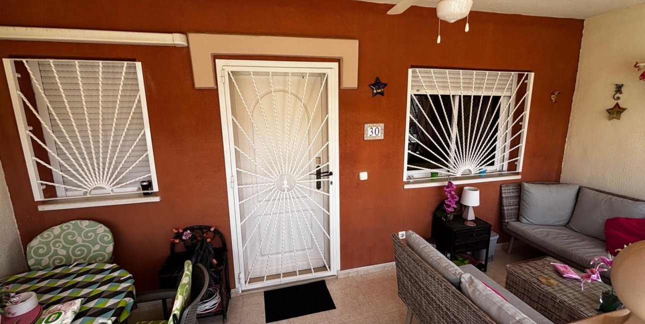 Resale - Townhouse -
Ciudad Quesada - Doña Pepa