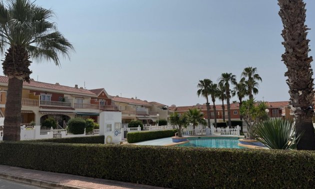 Resale - Townhouse -
Ciudad Quesada - Doña Pepa
