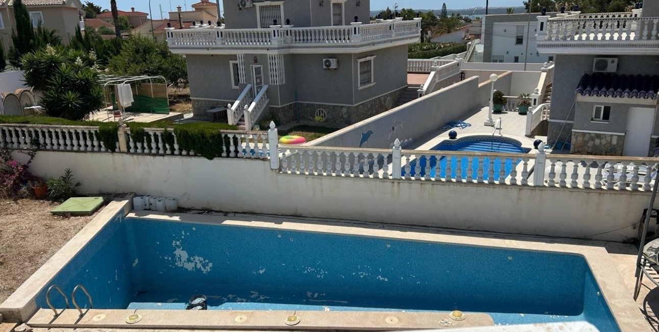 Resale - Villa -
Ciudad Quesada - Ciudad Quesada - Town