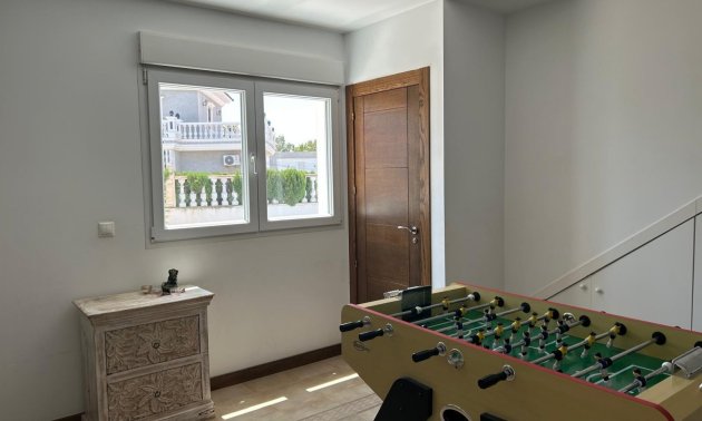 Resale - Villa -
Ciudad Quesada - Ciudad Quesada - Town