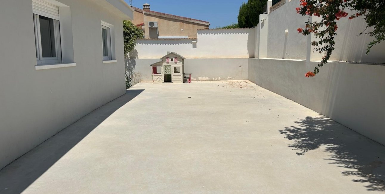 Resale - Villa -
Ciudad Quesada - Ciudad Quesada - Town