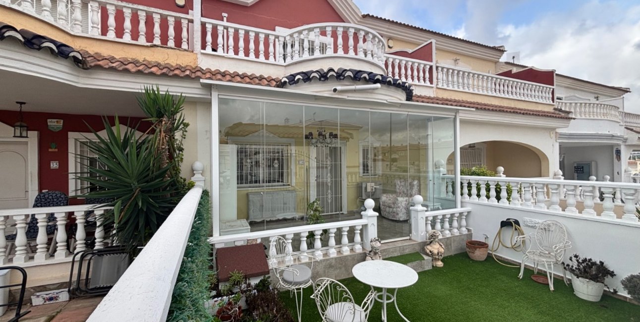 Resale - Townhouse -
Benijofar - Monte Azul