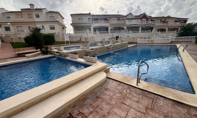 Resale - Townhouse -
Benijofar - Monte Azul
