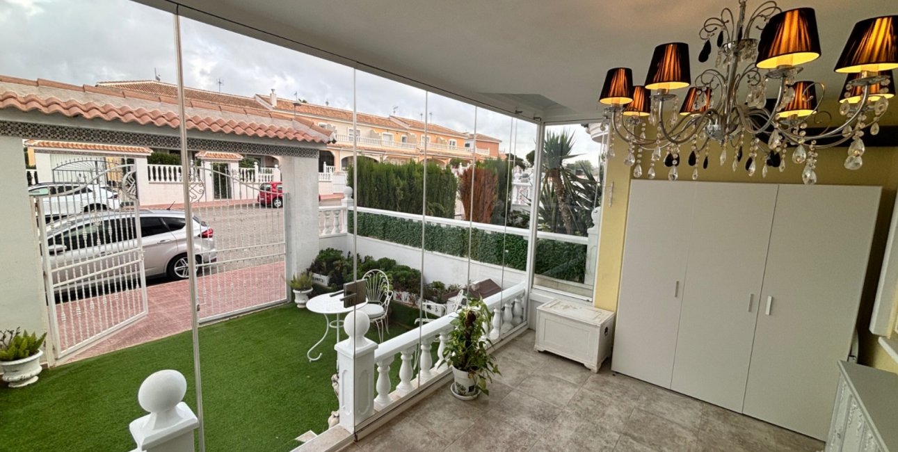 Resale - Townhouse -
Benijofar - Monte Azul