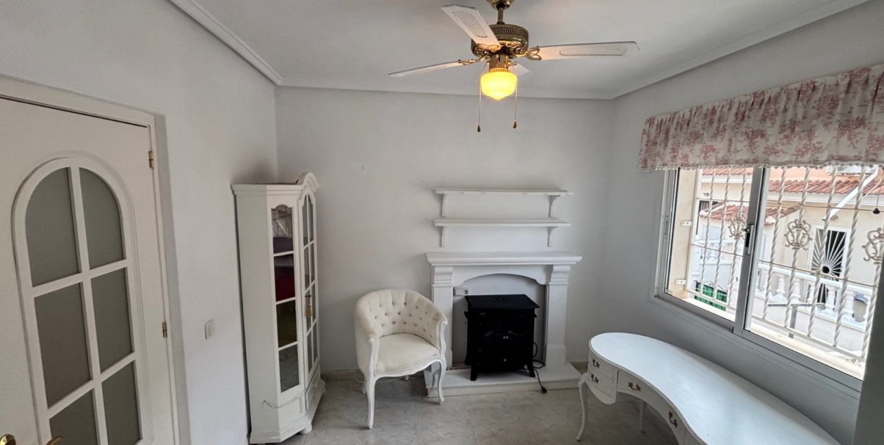 Resale - Townhouse -
Benijofar - Monte Azul