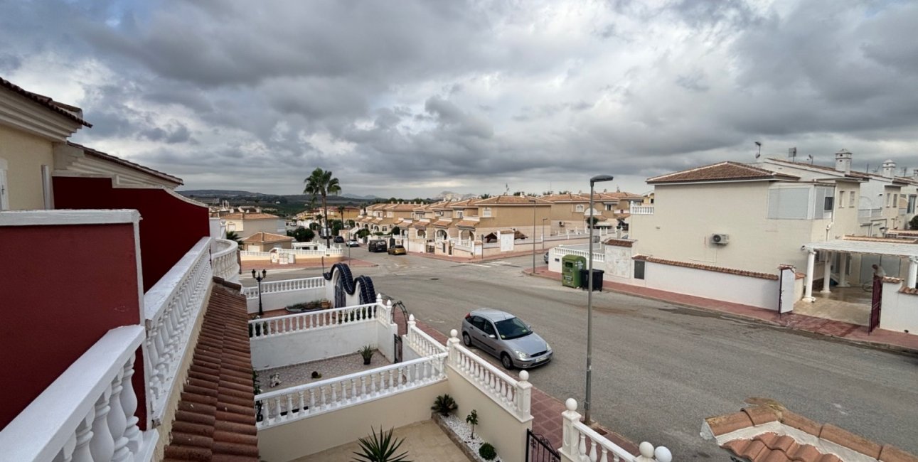 Resale - Townhouse -
Benijofar - Monte Azul
