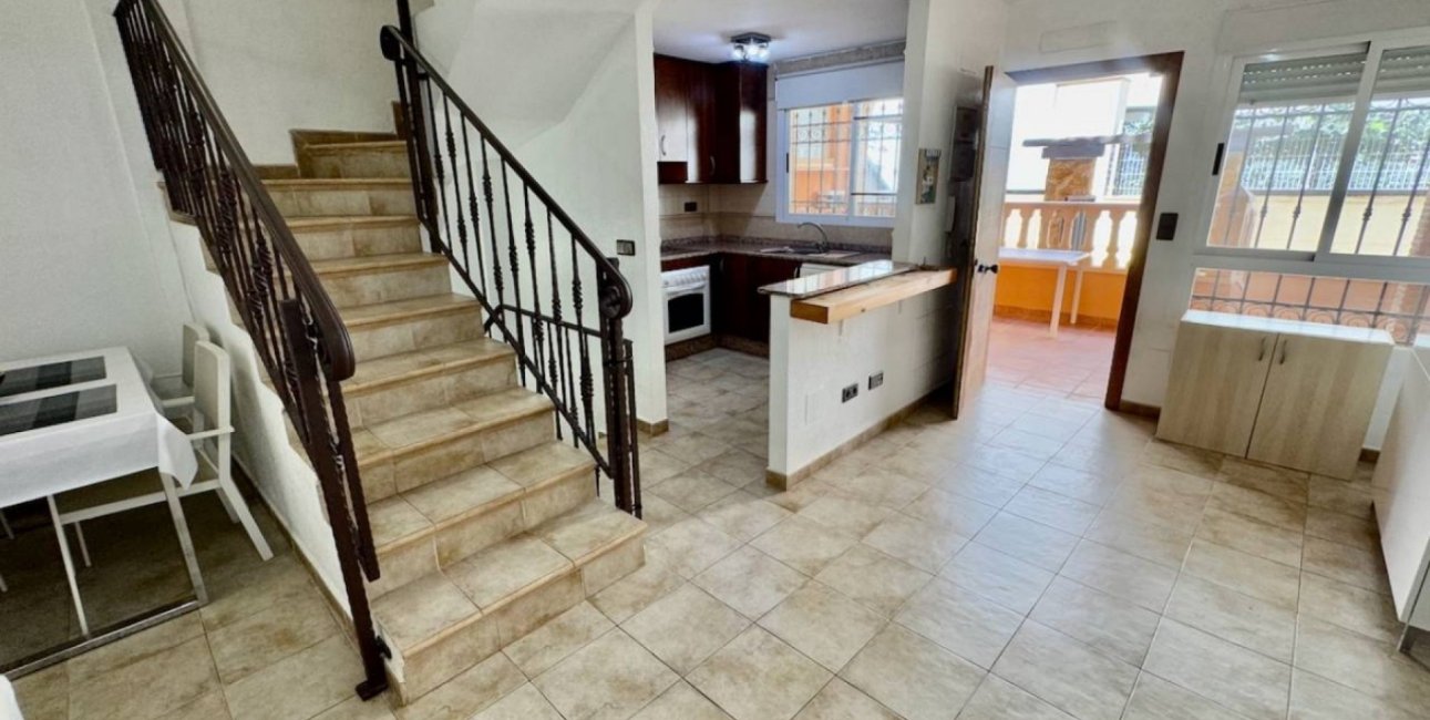 Resale - Townhouse -
Guardamar del Segura - El Eden