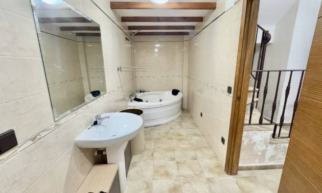 Resale - Townhouse -
Guardamar del Segura - El Eden