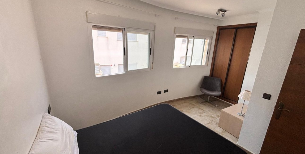 Resale - Townhouse -
Guardamar del Segura - El Eden