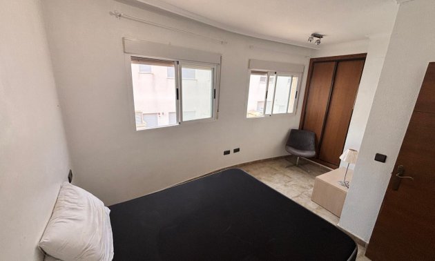 Resale - Townhouse -
Guardamar del Segura - El Eden