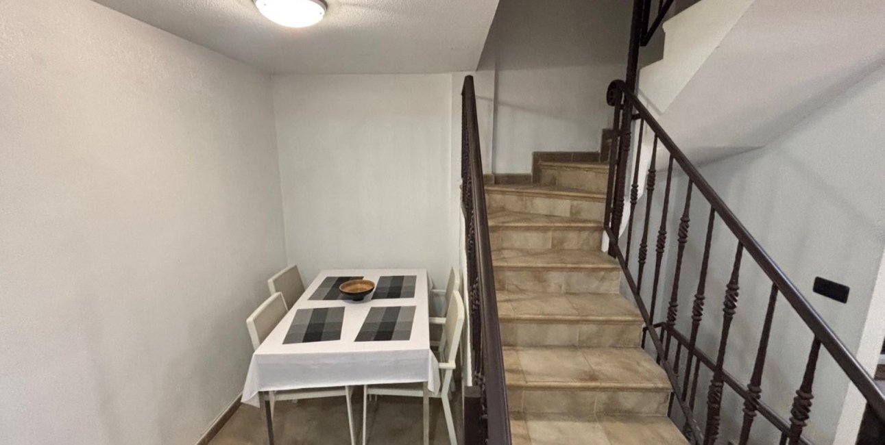 Resale - Townhouse -
Guardamar del Segura - El Eden