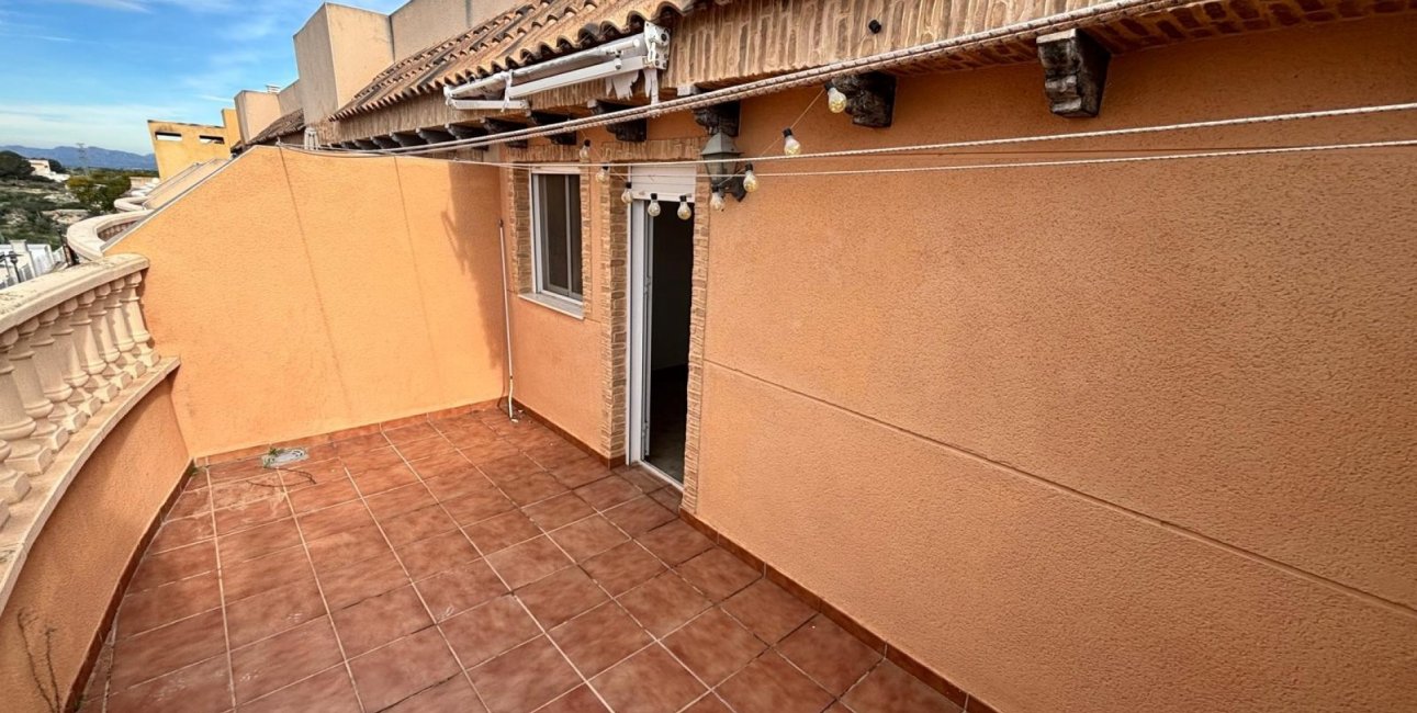 Resale - Townhouse -
Guardamar del Segura - El Eden