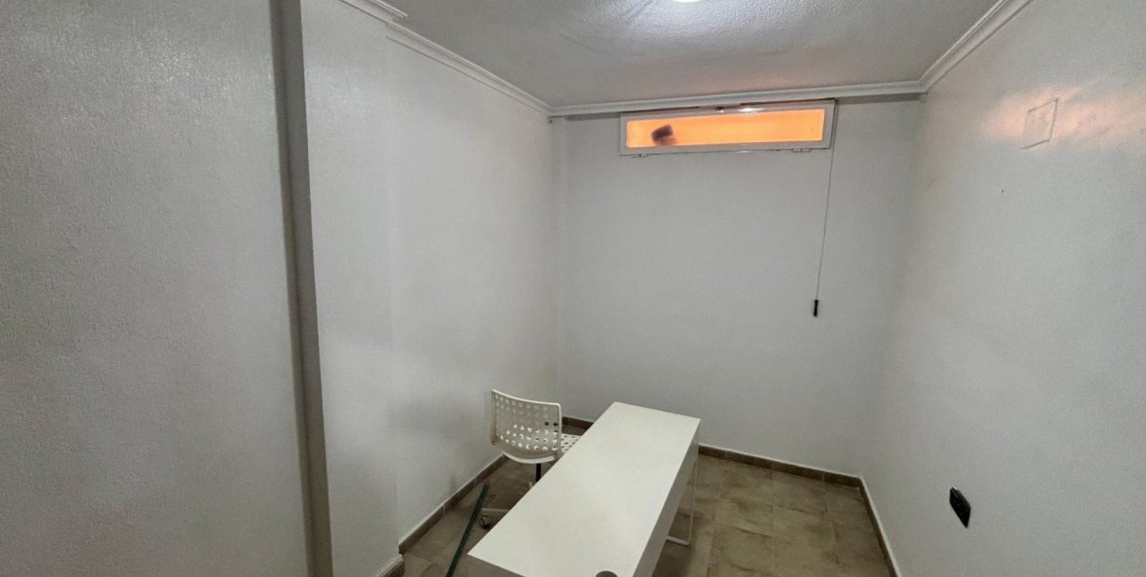 Resale - Townhouse -
Guardamar del Segura - El Eden