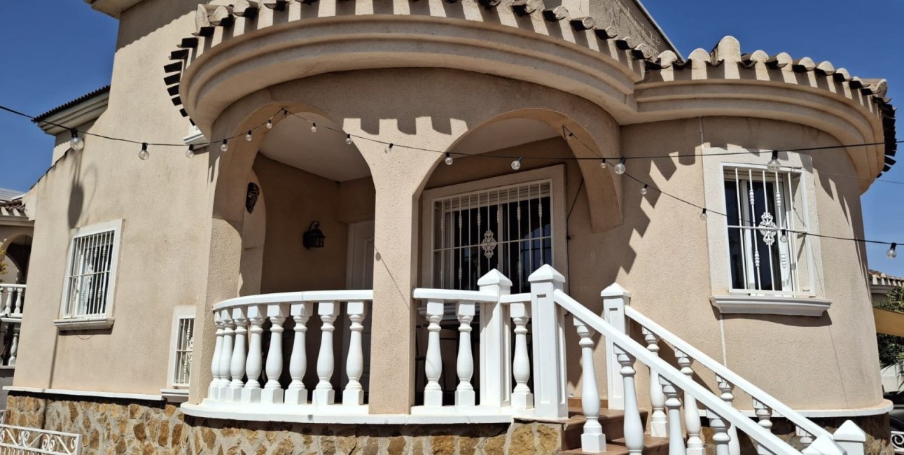 Resale - Villa -
Ciudad Quesada - Doña Pepa