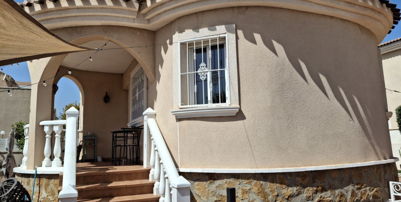 Resale - Villa -
Ciudad Quesada - Doña Pepa