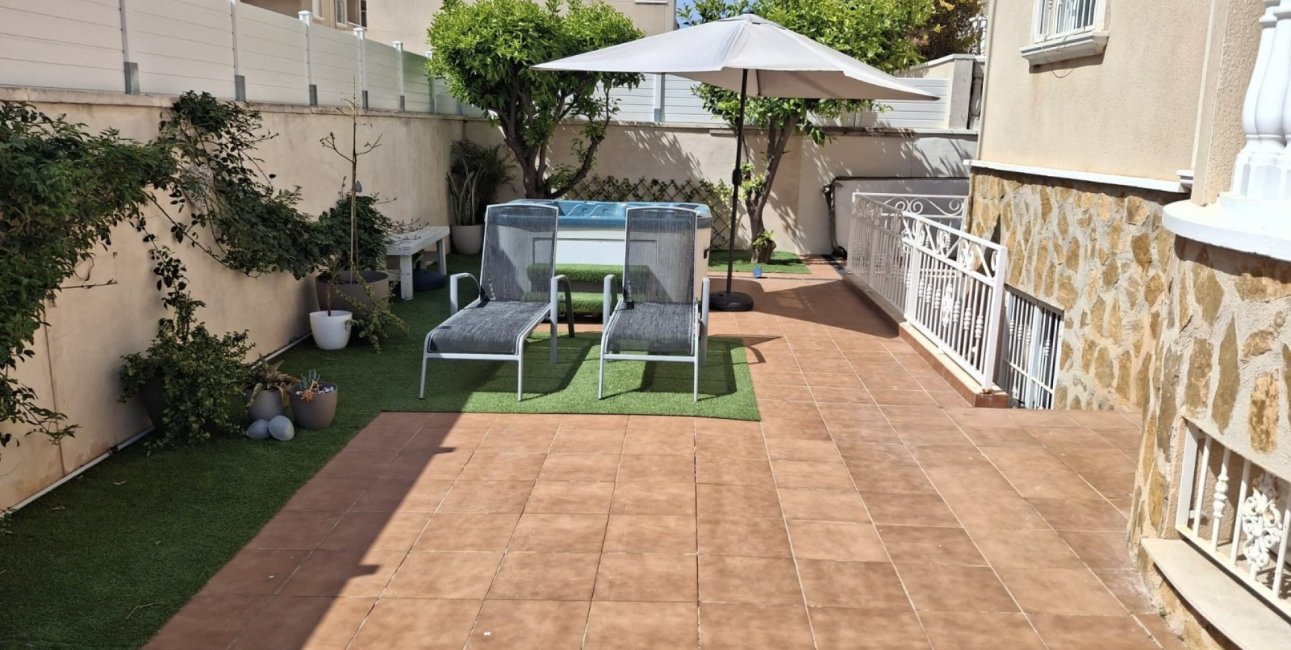 Resale - Villa -
Ciudad Quesada - Doña Pepa
