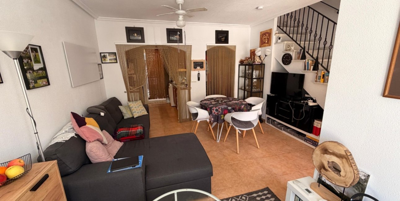 Resale - Townhouse -
Guardamar del Segura - El Raso